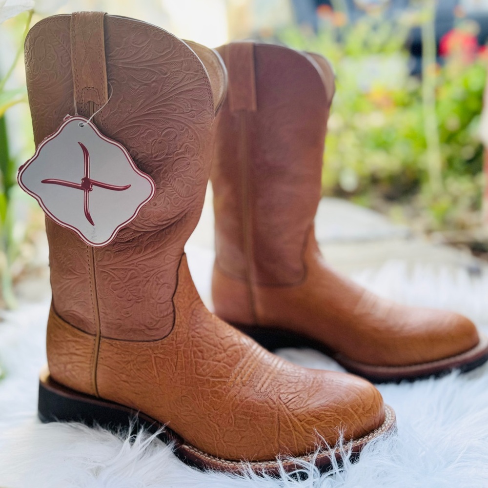 Twisted X Floral Embossed Boots